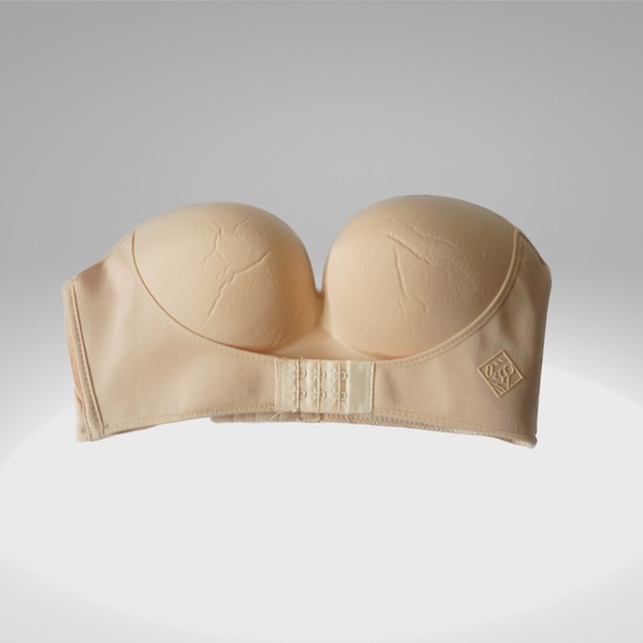 Strapless Bras for Women Push Up No Underwire Bandeau Bra. - Picture 3 of 9
